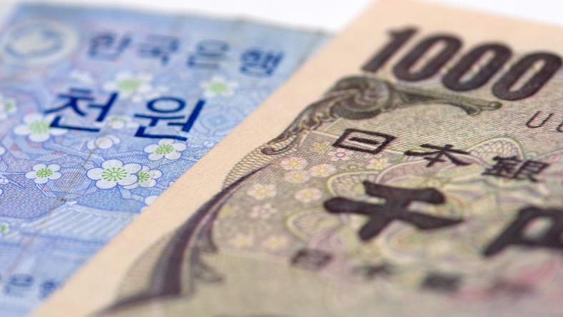 日本VS韩国,亚洲财团辨高下